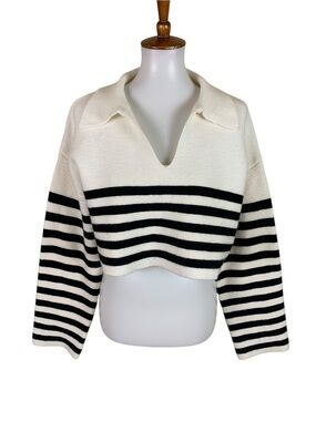 Isalis Crescent Black White Striped Collared Cropped Knit Sweater Womens Medium